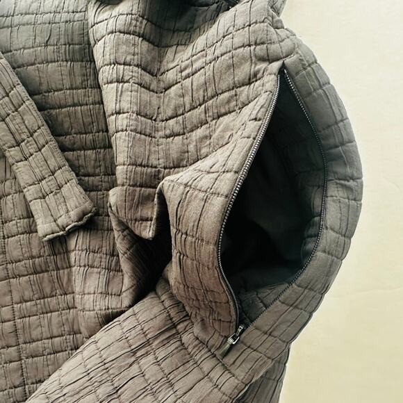 Lululemon Ladies Serene Travels Vest Black Size 12 Quilted Kimono Belted - Picture 6 of 8